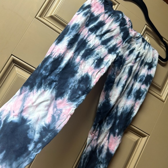 tie dye leggings - Picture 3 of 4
